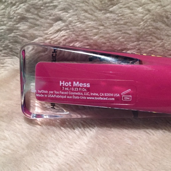 Too Faced Melted Latex Liquified Lipstick 👄 - Picture 5 of 5